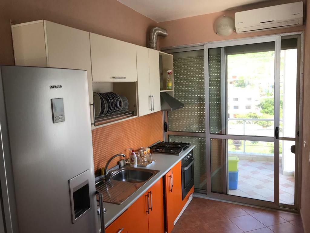 Apartament Me Qera Plazh Golem *